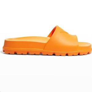 PRADA
Rubber Logo Pool Sandals - papaya